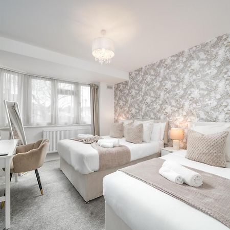 Lux 3Bed Near Wembley With Parking By Oceana Group - Sleeps 8 Apartamento Harrow Exterior foto