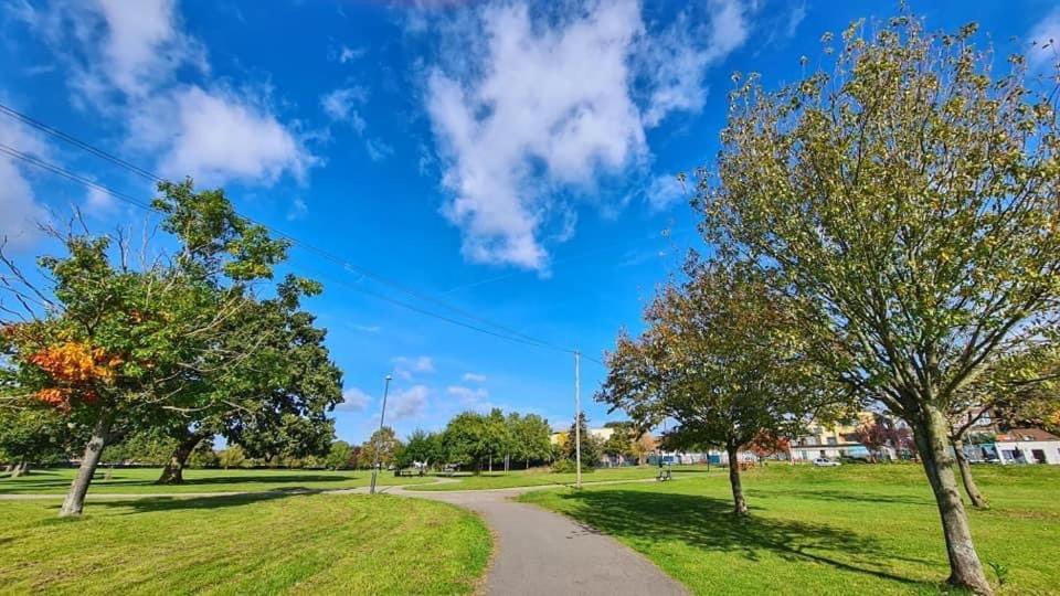 Lux 3Bed Near Wembley With Parking By Oceana Group - Sleeps 8 Apartamento Harrow Exterior foto
