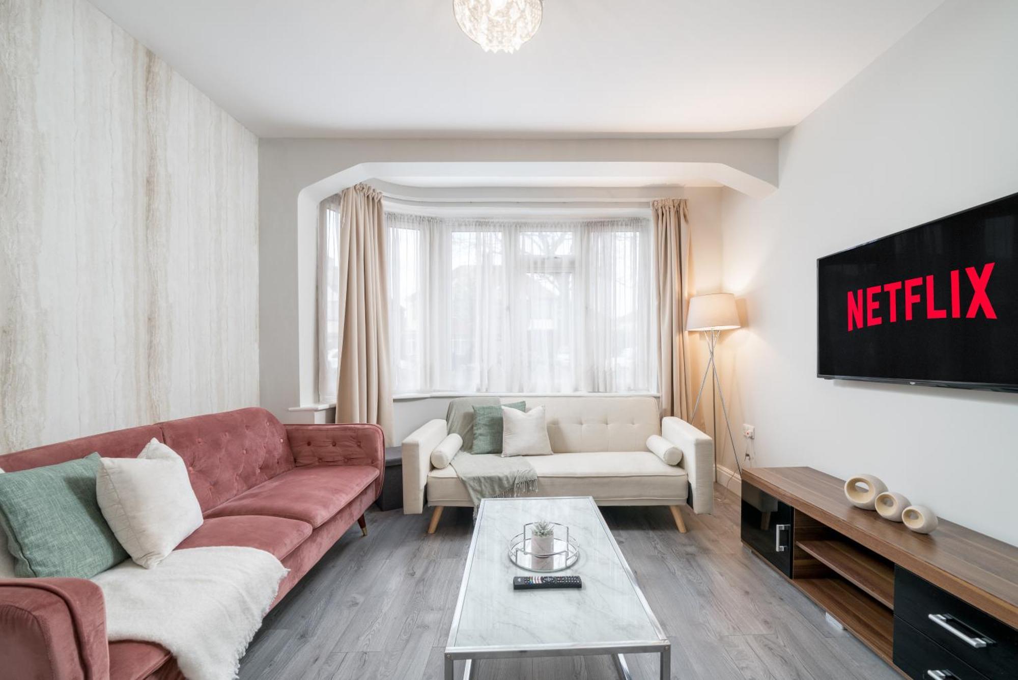 Lux 3Bed Near Wembley With Parking By Oceana Group - Sleeps 8 Apartamento Harrow Exterior foto