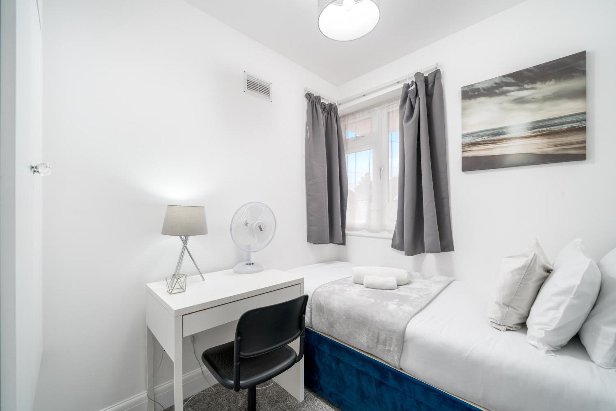 Lux 3Bed Near Wembley With Parking By Oceana Group - Sleeps 8 Apartamento Harrow Exterior foto